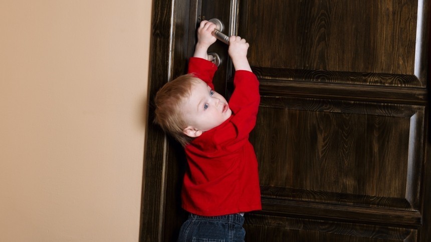 Как общаться с закрывшимся в квартире ребенком? — рекомендации спасателя
