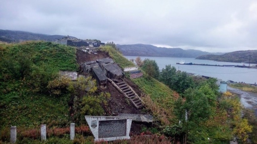 В Мурманской области разрушили памятник героям-подводникам времен ВОВ