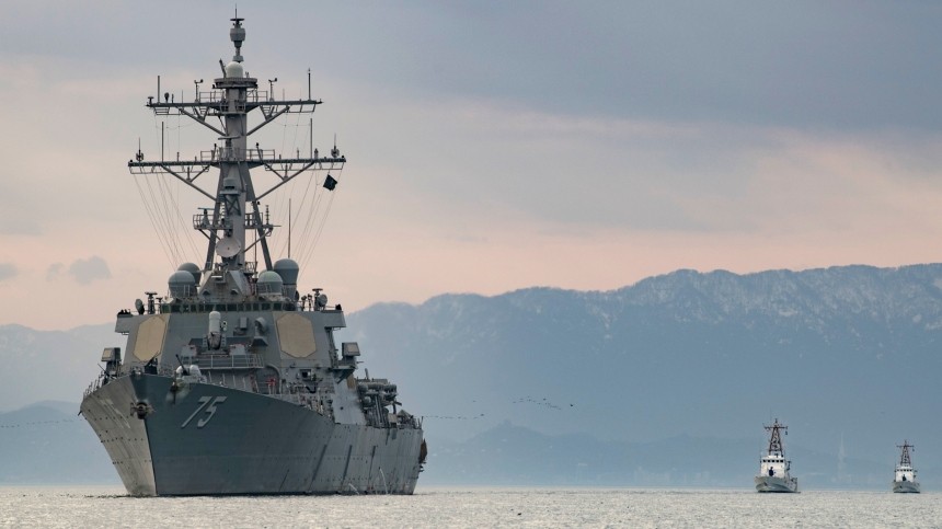 Британское СМИ заявило об «угрозе войны» из-за вторжения эсминца США в воды РФ