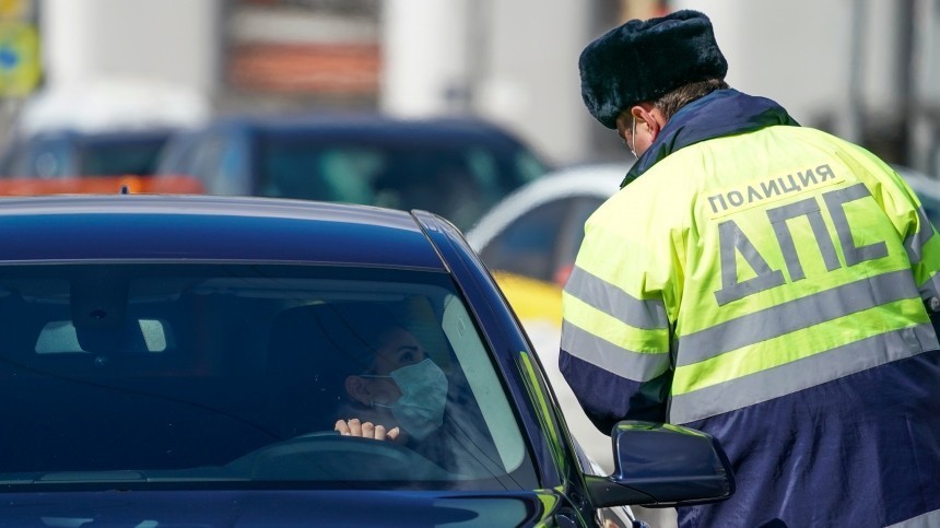Жестко задержанная в Екатеринбурге девушка-водитель ехала без прав