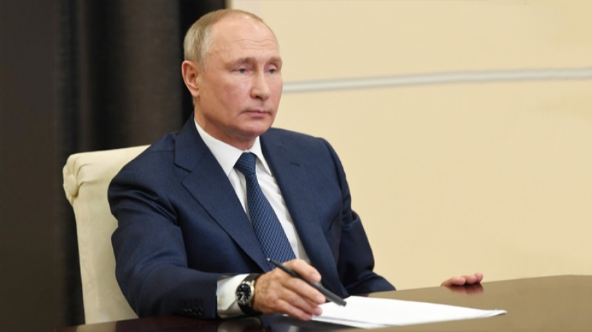 Песков рассказал о правилах на встречах с Путиным в период пандемии