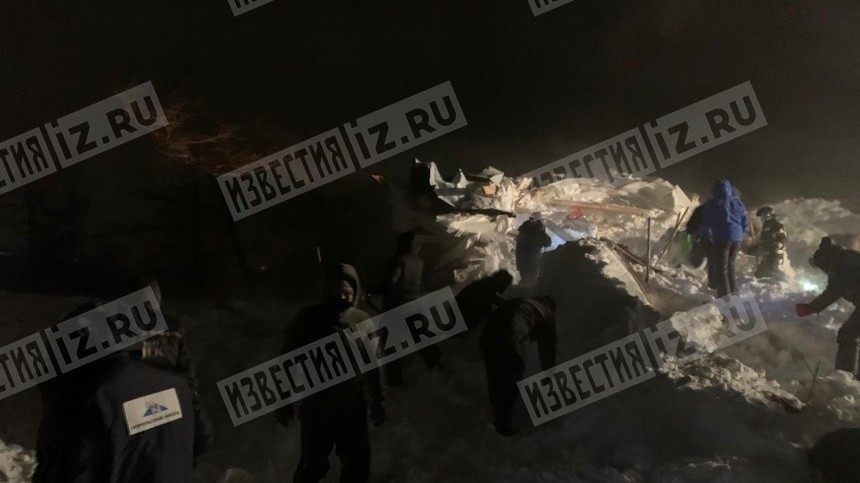 Двое детей и двое взрослых пропали без вести после схода лавины под Красноярском