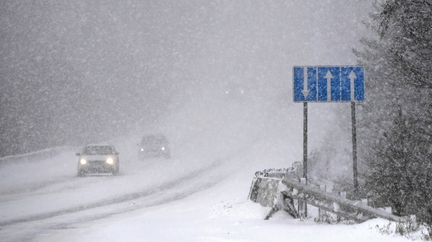 Проверяет на прочность: центральные районы РФ сковал холод, на юге выпал снег
