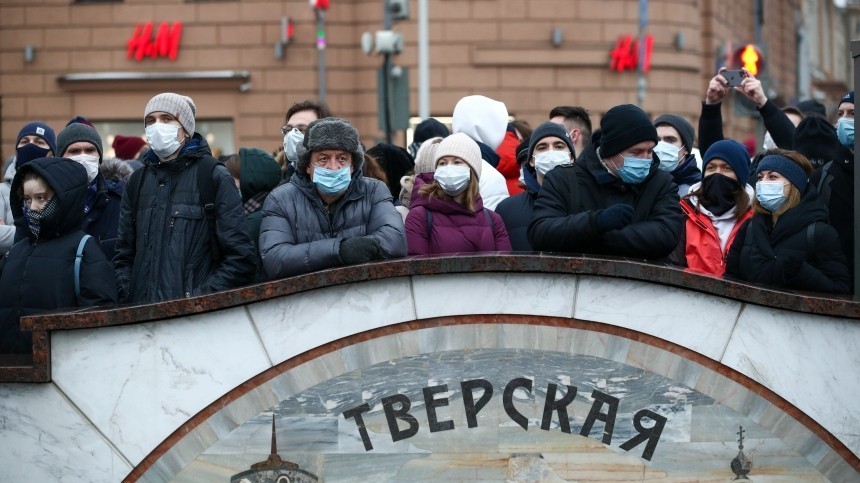 На незаконный митинг пришли 19 человек с коронавирусом, сообщили в Мосгорздраве