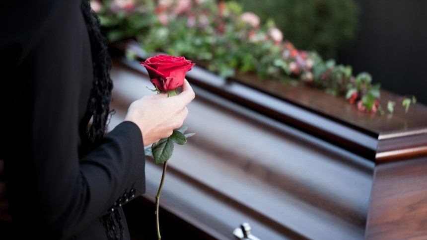 «Передерутся еще при при жизни»: Сафронов об идее создать кладбище для звезд