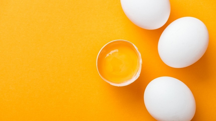 Как правильно выбрать куриные яйца — лайфхак