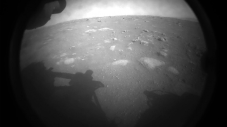 НАСА показало первые фото Марса с планетохода Perseverance
