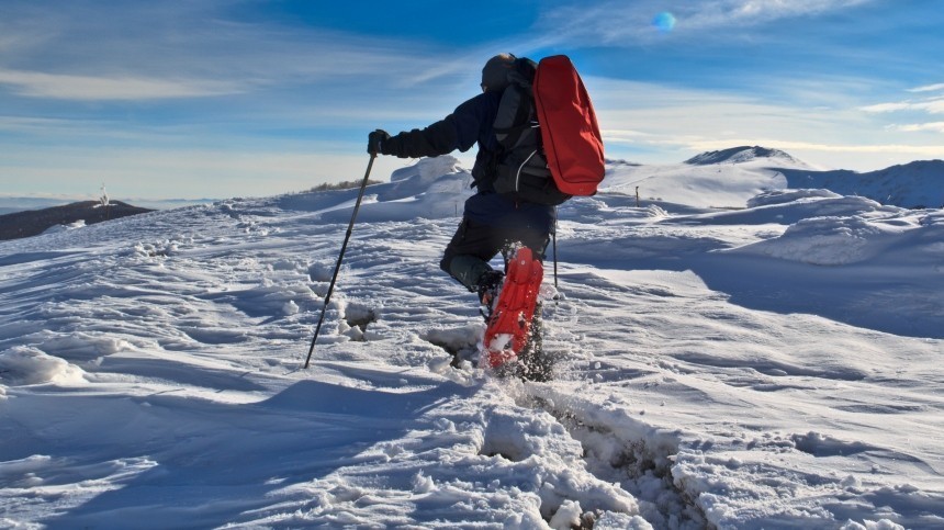 Ледяная ловушка: попавших в расщелину сноубордистов чудом спасли на Эльбрусе