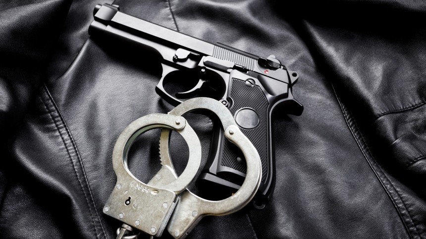 Двое задержаны после стрельбы по полицейским в центре Махачкалы