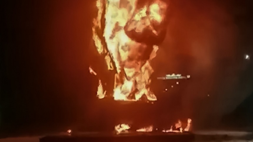 Полиция нашла юных хулиганов, которые сожгли памятник в Татарстане