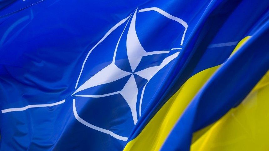 Захарова обвинила НАТО в усилении активности на Украине и в Черном море