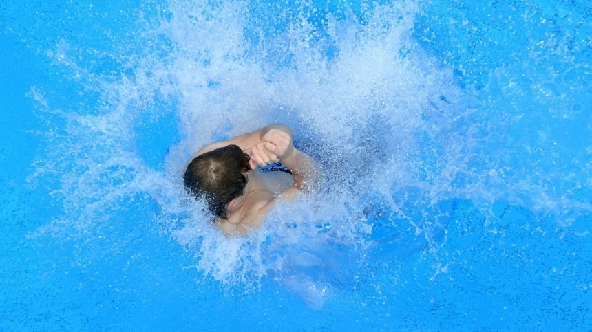 Юного спортсмена из Казани ввели в кому после неудачного прыжка в воду
