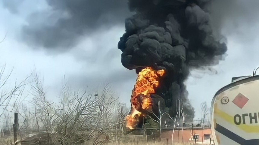 В Приморском крае взорвался бензовоз — огненное видео