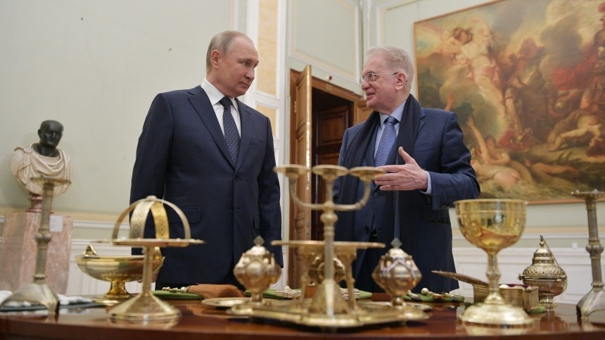Эрмитаж выставит подаренные Путиным экспонаты после их реставрации