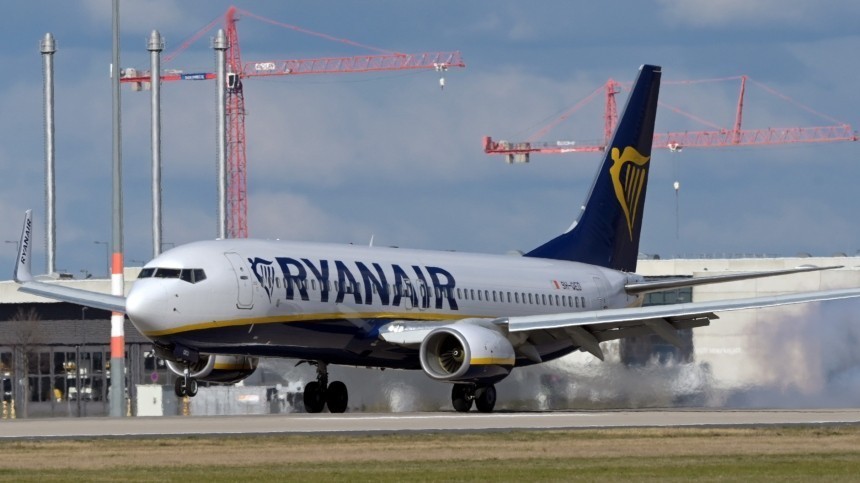 Командир самолета Ryanair самостоятельно принял решение о посадке в Минске