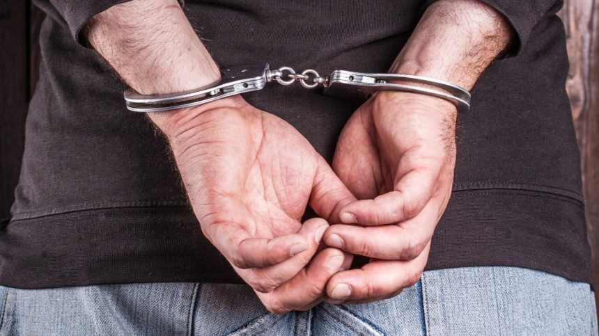 Суд арестовал подозреваемого в расстреле судебных приставов в Адлере