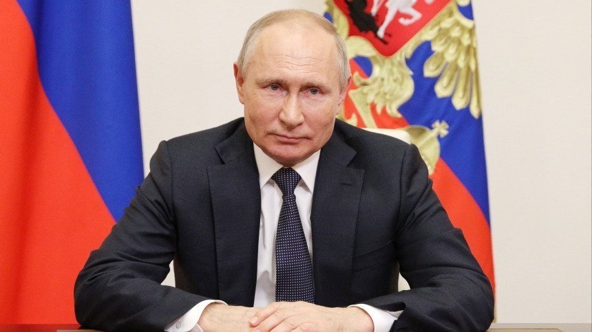 Владимир Путин поздравил граждан с Днем России