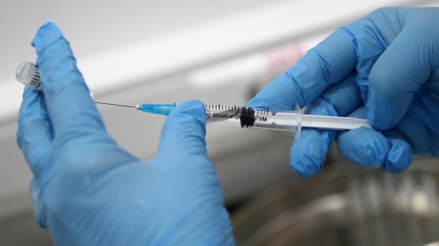 Главврачи столичных больниц призвали москвичей вакцинироваться от COVID-19