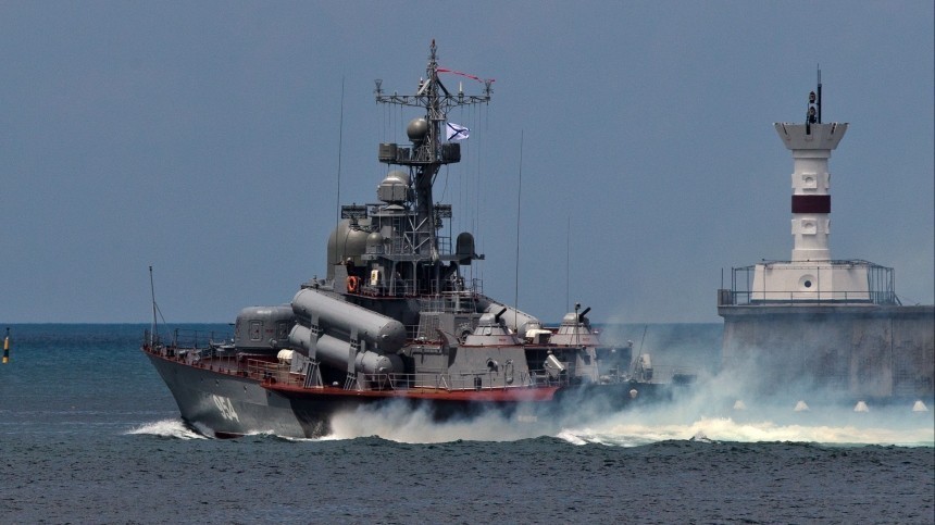 Владелец украинского судна, терпящего бедствие в Черном море, отказался от помощи РФ