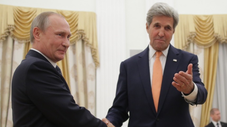 В Кремле рассказали, о чем общались Путин и Керри