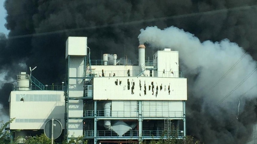 Мощный взрыв произошел на химзаводе Bayer в Германии видео