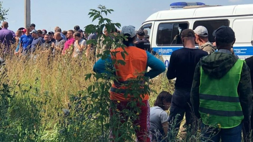 Ее искали более 200 человек: 12-летняя девочка сбежала из плена маньяка на Алтае
