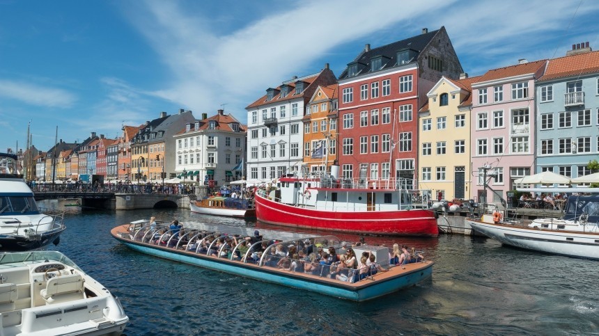 Дания первой в Европе отменила COVID-ограничения