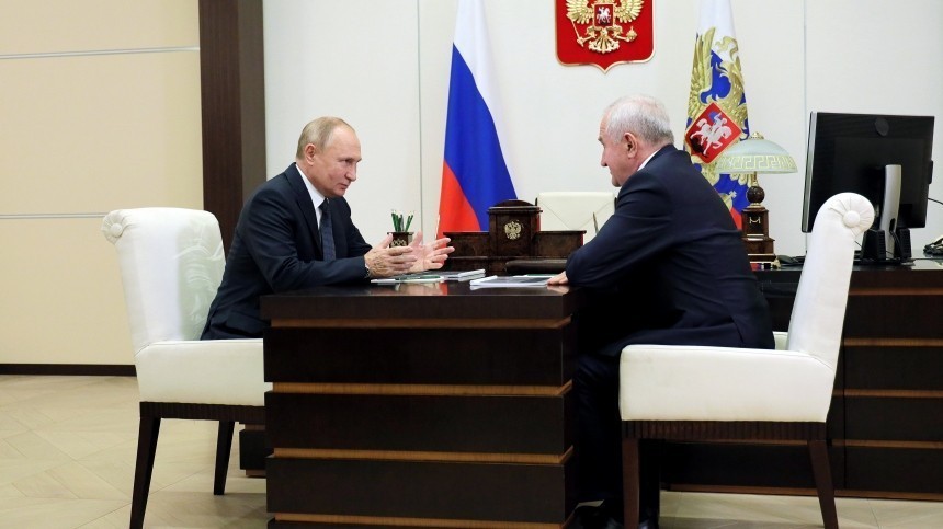 Путин обсудил с Булавиным будущее Таможенной службы России