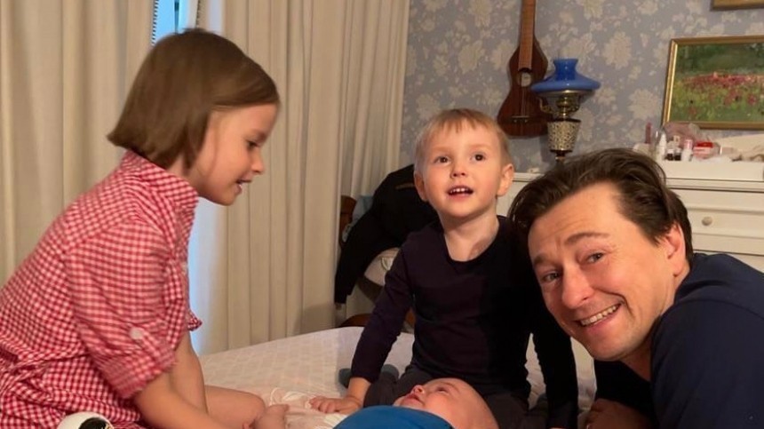 Многодетный Безруков рассказал о прибавлении в семье: Второе за год