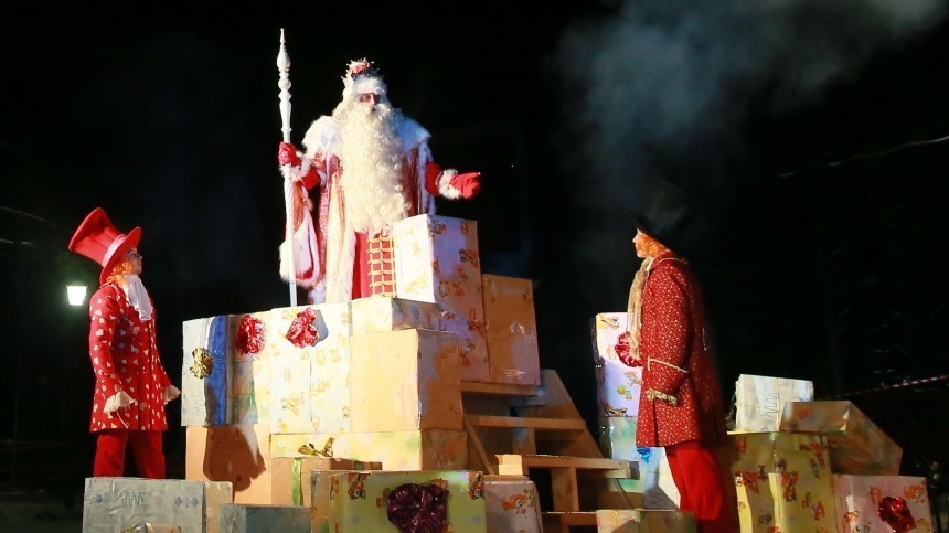 COVID празднику не помеха! Как Дед Мороз отмечает свой день рождения в период пандемии