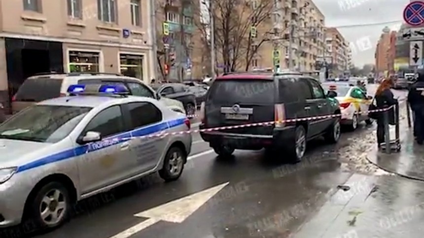 Видео стрельбы водителя Cadillac Escalade по таксисту в Москве
