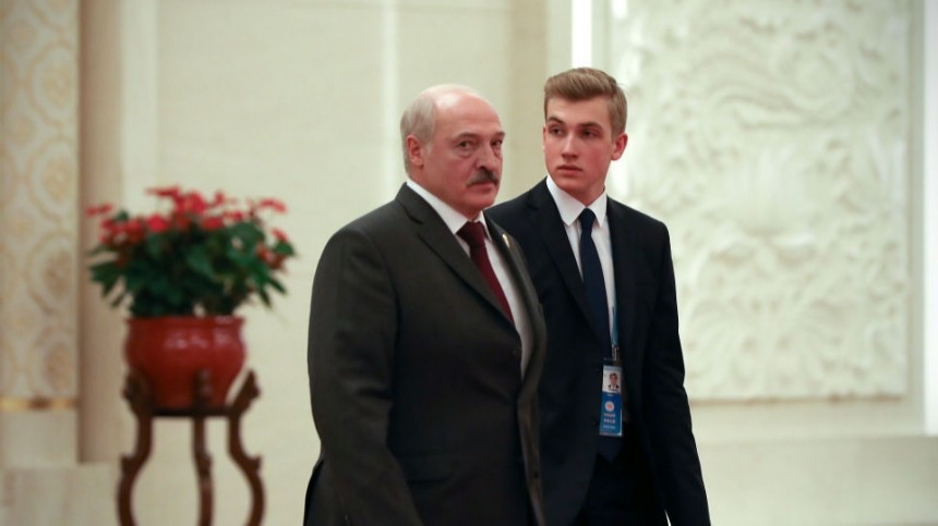 Российские поклонницы пищат от новых кадров с сыном Лукашенко: «Он просто Аполлон»