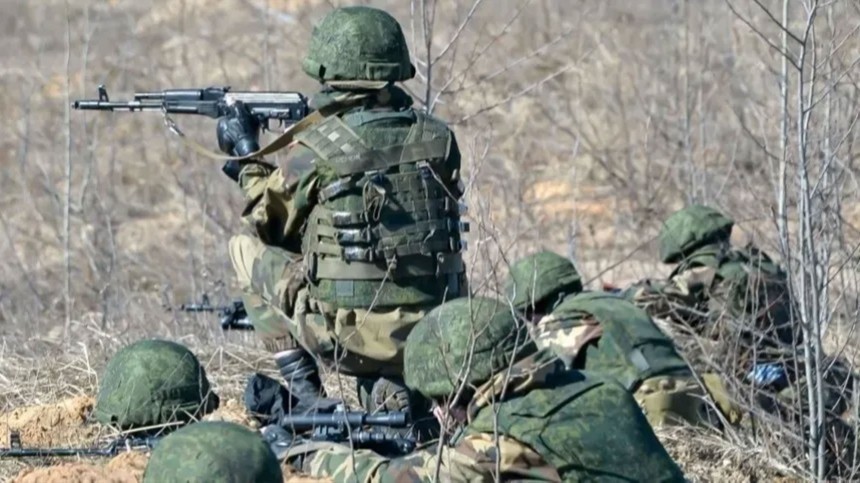 Участвующие в спецоперации по защите Донбасса российские военнослужащие продолжают сражаться даже раненными.