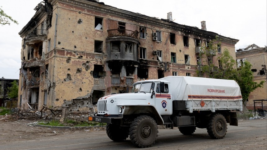 Минные поля и ловушки: что оставили боевики после себя на Азовстали
