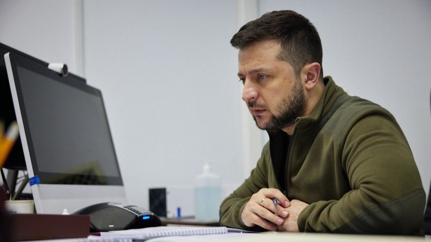 Загнал себя в ловушку: французы предсказали варианты завершения карьеры Зеленского