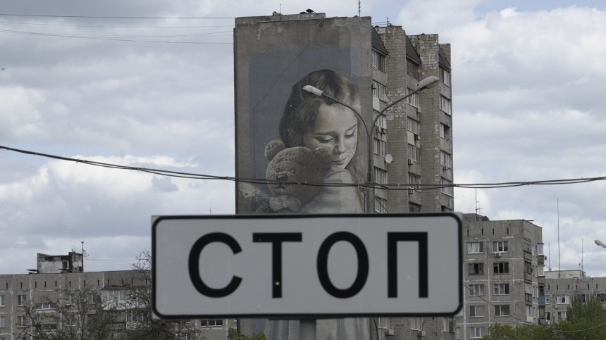 Издевательские послания и гранаты: перед сдачей в плен неонацисты расставили ловушки на Азовстали