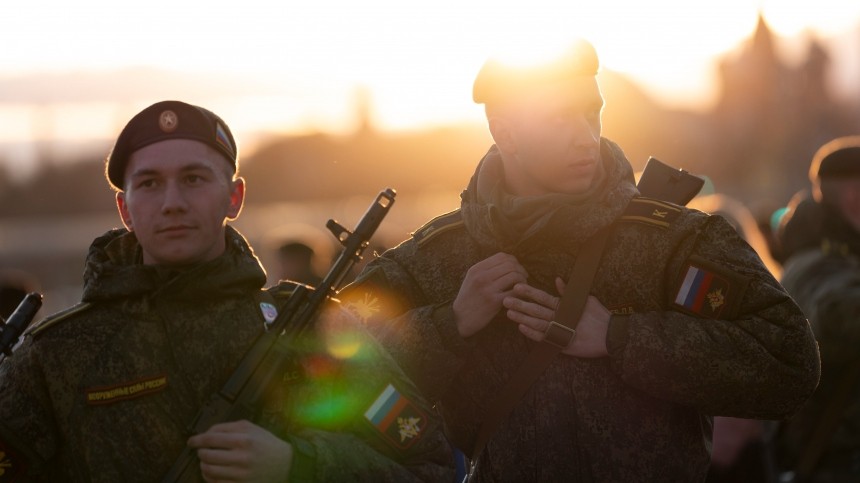 Мы рады, Россия! жители Светлодарска поблагодарили военных за освобождение от нацистов