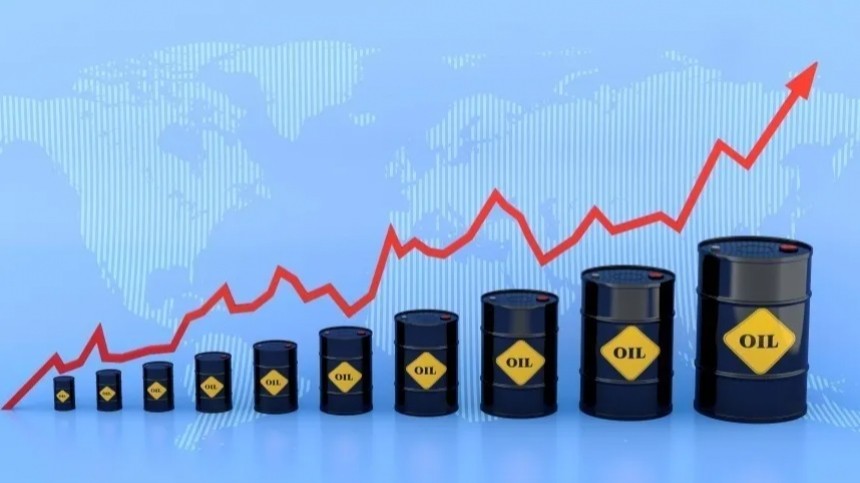 Финансовые аналитики опасаются ответа РФ на обсуждаемые Западом ограничения цен на российскую нефть.