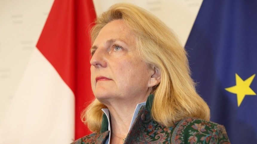 WP: экс-глава МИД Австрии Кнайсль сбежала из страны из-за угроз