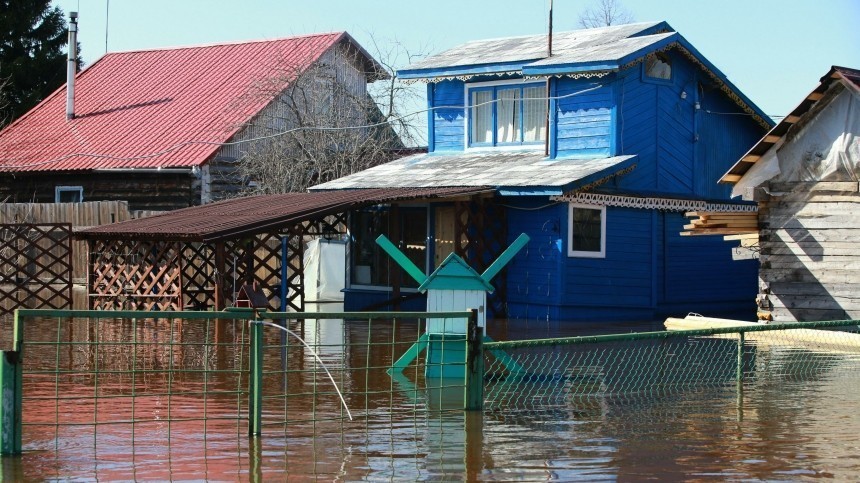 Все уходит под воду: обстановка в Якутии становится хуже с каждым днем