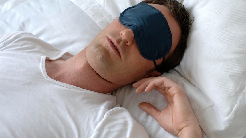 Спит и слышит: почему услышанное во время сна меняет сюжет сновидений