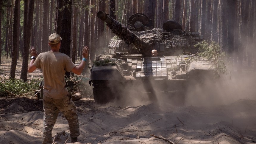 Рвутся в бой: как проходят учения танкистов-резервистов в Донбассе