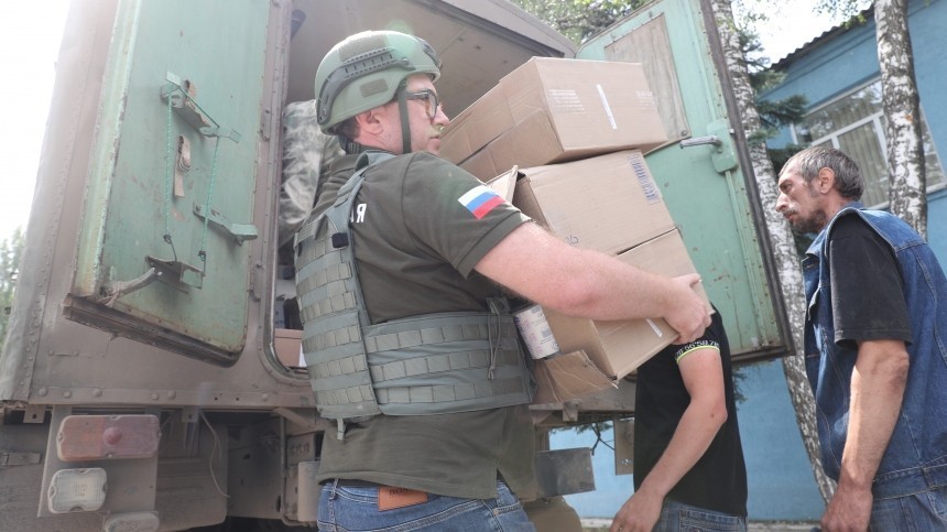 Подразделения ЦВО доставили в Лисичанск гуманитарную помощь