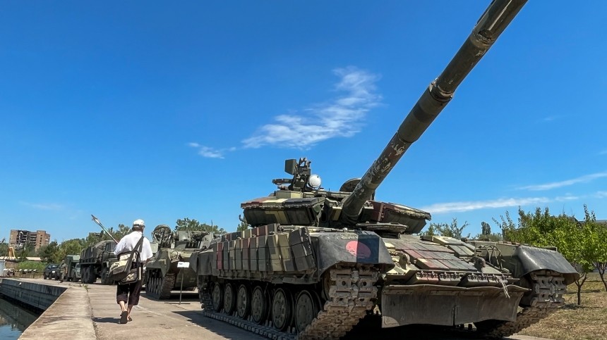 Северная Македония передала подаренные Россией танки Т-72 Украине