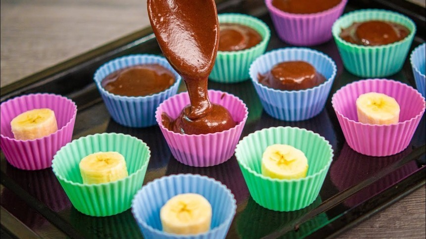 Нежные и мягкие: рецепт быстрых шоколадных кексов с бананами