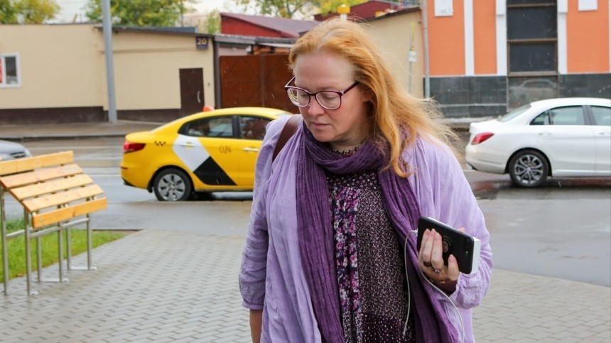 Журналист Шахназаров заявил о возвращении Юлии Ауг в Россию
