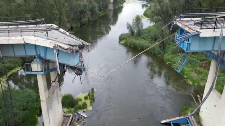 Глубокие раны Северодонецка: националисты взорвали полувековой мост к городу