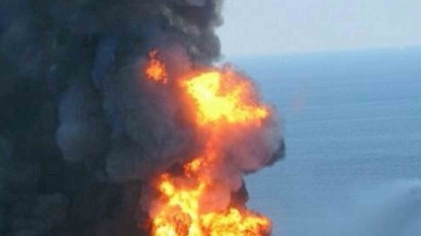Подводный трубопровод рванул в американской Луизиане и вызвал пожар