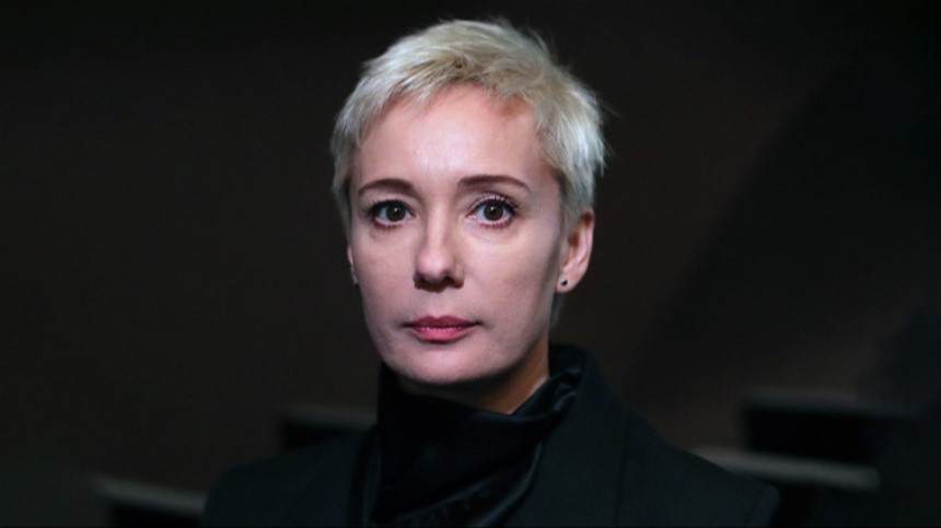 Улетела без вещей и дочек: стали известны подробности бегства Хаматовой в Латвию