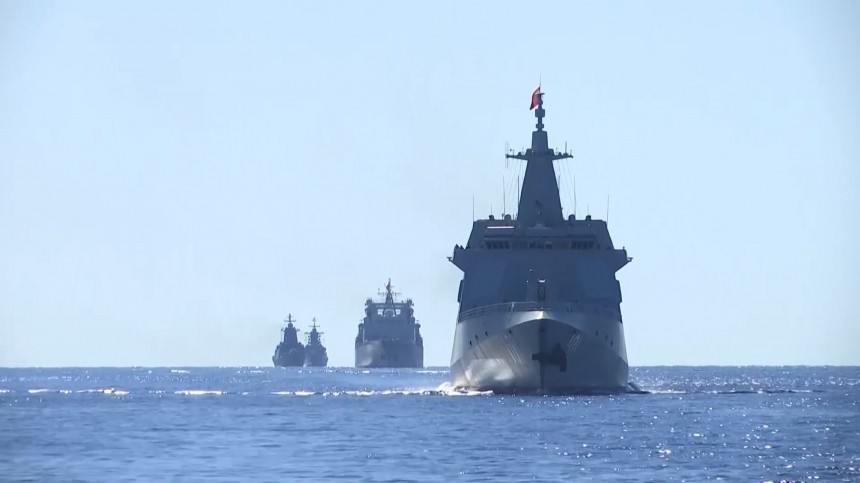 Россия и Китай проводят совместное патрулирование Тихого океана
